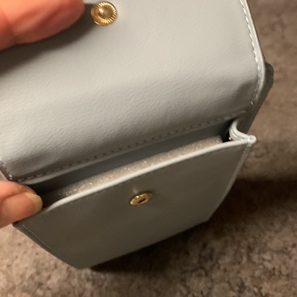 Cross Body Purses - Picture 2 of 5